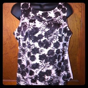 Ann Taylor - Medium Petite sleeveless blouse